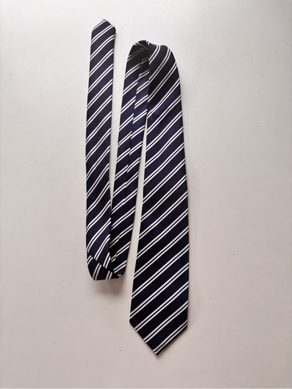 The Place Est. 1989 Striped Tie - Navy/White